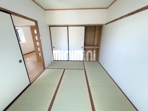 ベル・ドミ-ルの内装