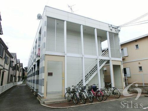 レオパレス小山の外観