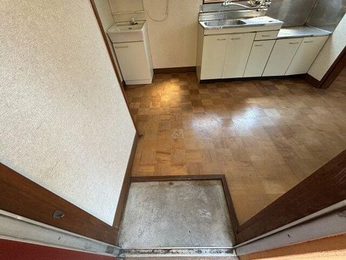 パールハイツ201の玄関