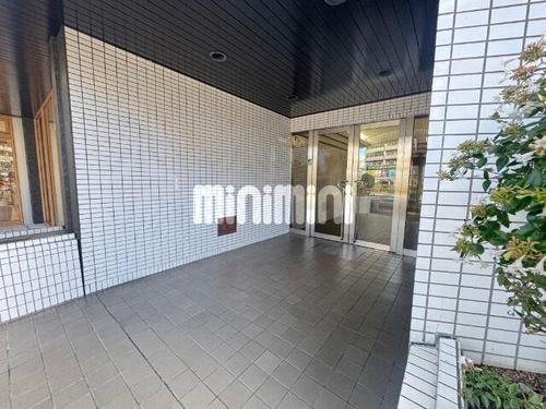 メゾン・エトワールの玄関