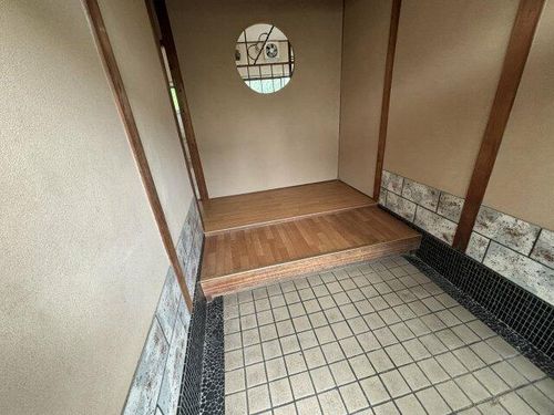 兵庫県姫路市野里(一戸建)の賃貸物件の玄関
