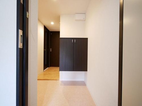 北海道札幌市西区八軒三条東2丁目(マンション)の賃貸物件の玄関