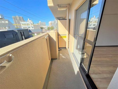 イエローシダー金山の内装