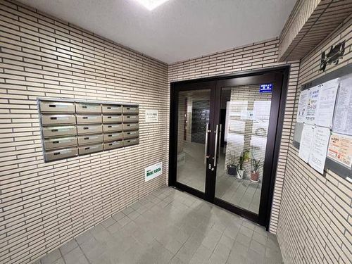 イエローシダー金山の玄関