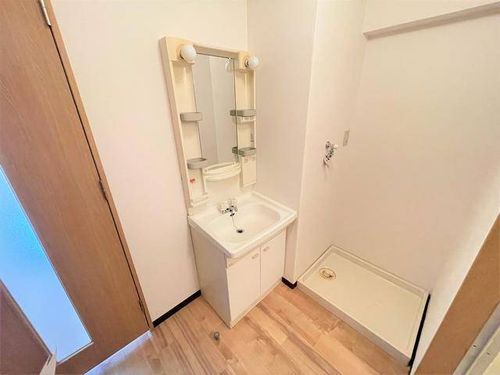 イエローシダー金山の内装