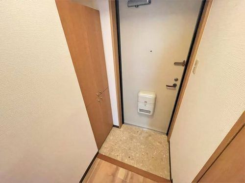 イエローシダー金山の玄関