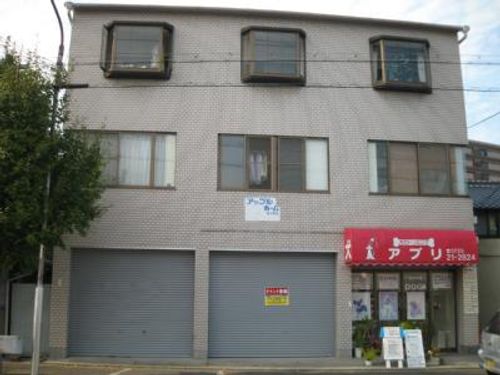 高津マンション301の外観