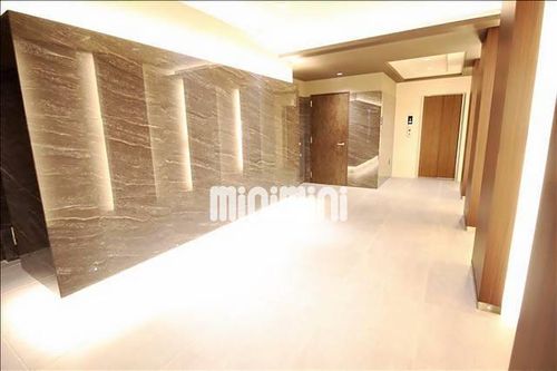 S-RESIDENCE大曽根駅前の玄関