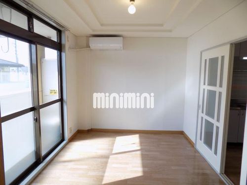 エクセリーヌK-Ⅱの居間