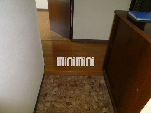 NTビル平針の玄関