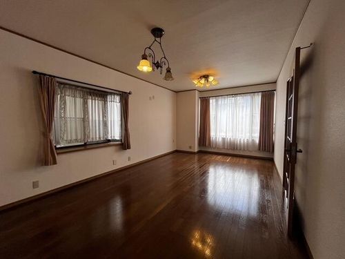 愛知県名古屋市千種区城木町2丁目(一戸建)の賃貸物件の居間