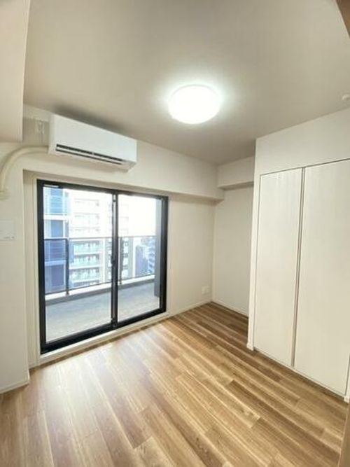 オープンレジデンシア大須FRONTの居間