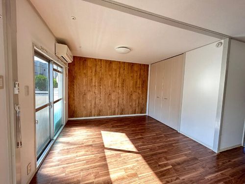 メゾン東栄 B棟307の居間