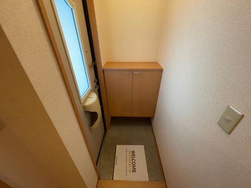 レクサスB棟の玄関