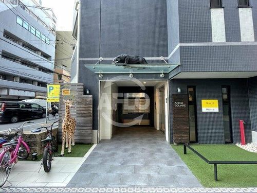 T’s SQUARE天神橋の玄関