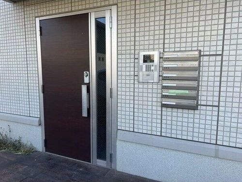 ラピスの玄関