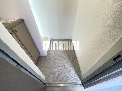 愛知県西尾市永吉3丁目(マンション)の賃貸物件の玄関