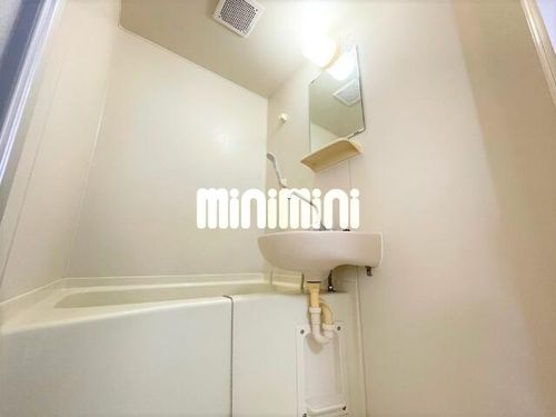 アールイーステージ刈谷の風呂