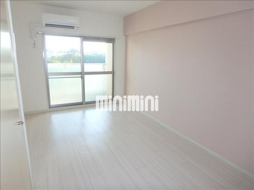 ランドマーク中平の居間