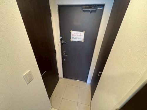 北海道札幌市中央区北五条西11丁目(マンション)の賃貸物件の玄関