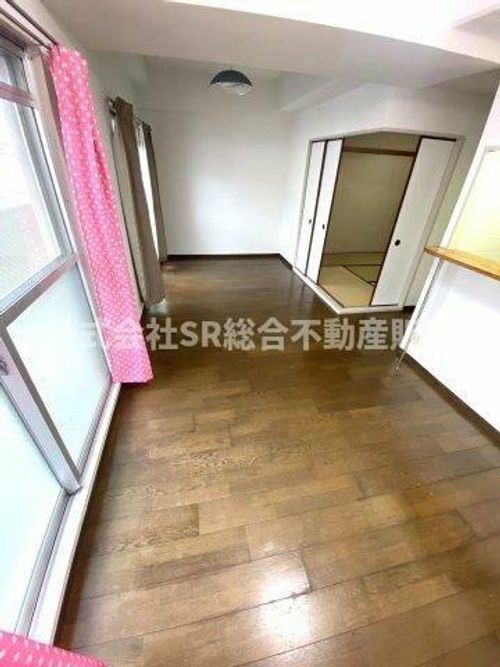 プランテーム吉田の居間