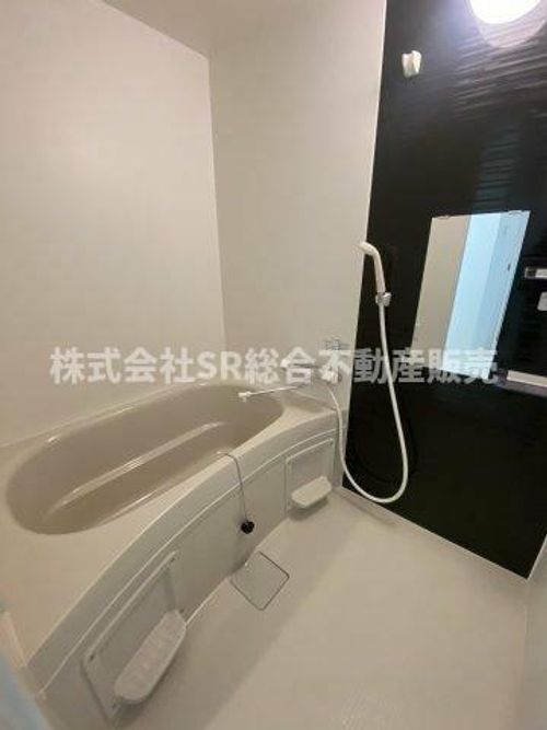 カーサフォルトゥナート額田駅前の風呂