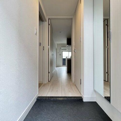 プレサンスNAGOYA覚王山の玄関