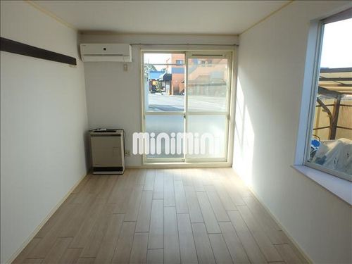 グリーンハイム1の居間