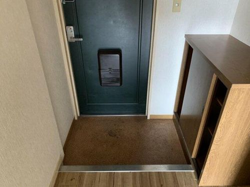 兵庫県姫路市広畑区東新町3丁目(マンション)の賃貸物件の玄関