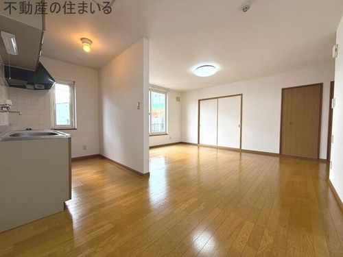 中のマンションDの内装