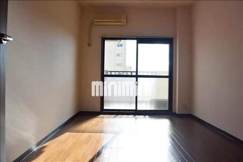 シティライフ港陽の居間