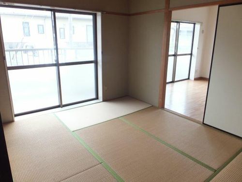 サンヴィラ篠田の居間