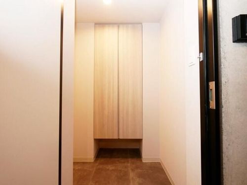 北海道札幌市中央区北三条東7丁目(マンション)の賃貸物件の玄関