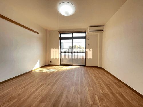 グランドソレーユの居間