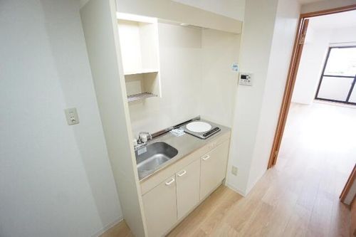 アーバンシティ西桜木のキッチン