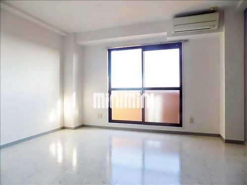 ロゼリアの居間