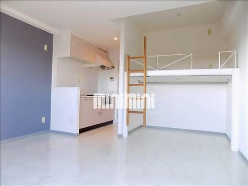 ロゼリアの居間