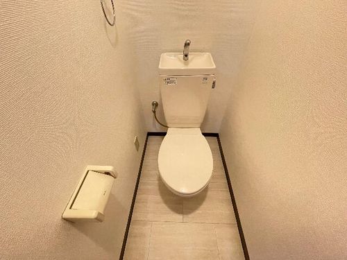 TKフレンディの内装