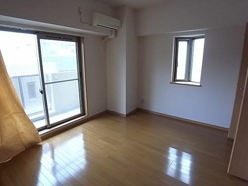 Imperial Oiseの居間