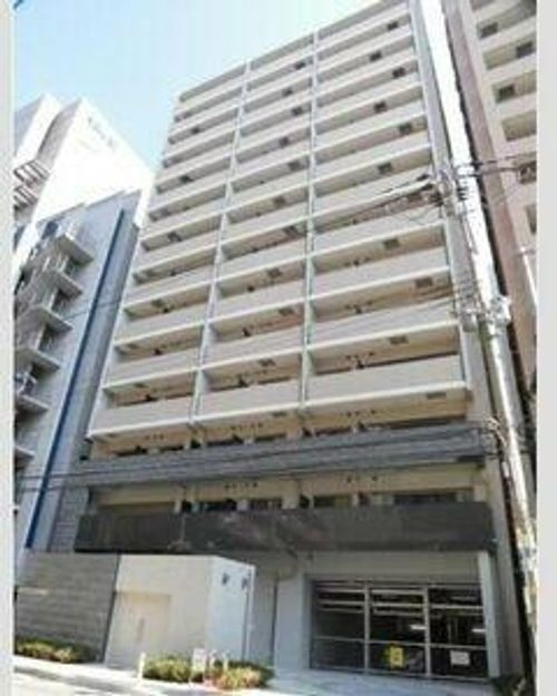 S-RESIDENCE江坂の玄関