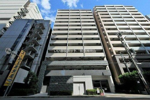 S-RESIDENCE江坂の外観