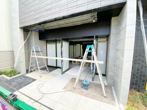 プレサンス大正エミナンスの玄関