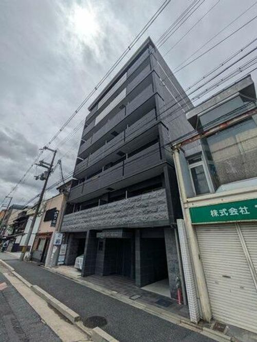 プレサンス京都四条大宮の外観