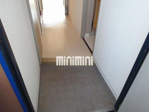 コンフォート第2岩倉の玄関