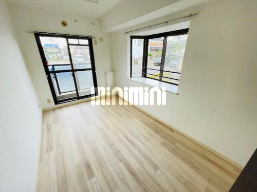 ドルフ花咲101の内装