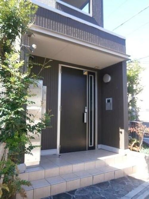 オークビレッジ名城の玄関