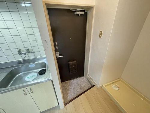 グレイスプラザ上条の玄関