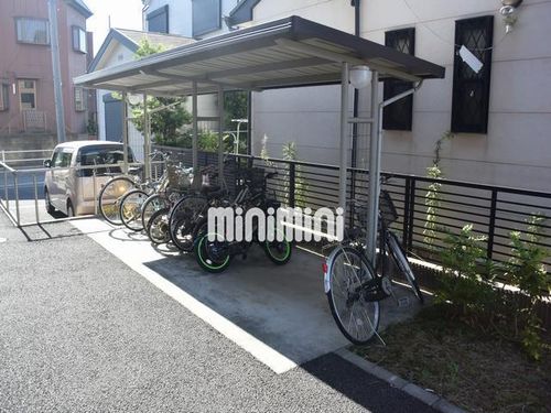 クレセントⅥの玄関