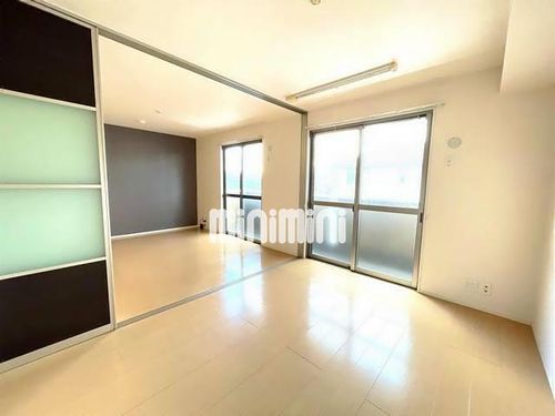 クレセントⅥの居間