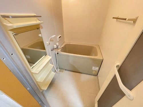 メゾン越戸Cの風呂